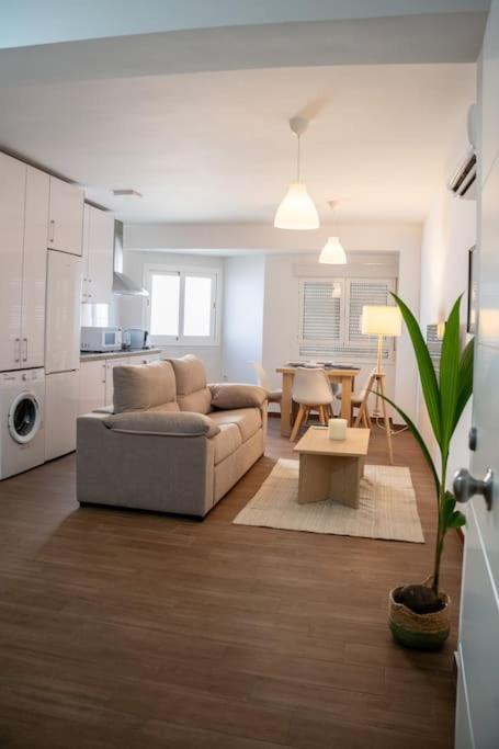 California Apartament Duenas Sevilla Buitenkant foto